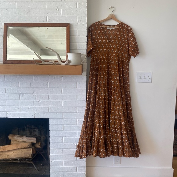 Daughters of India Chaaya Maxi Dress - Picture 2 of 4